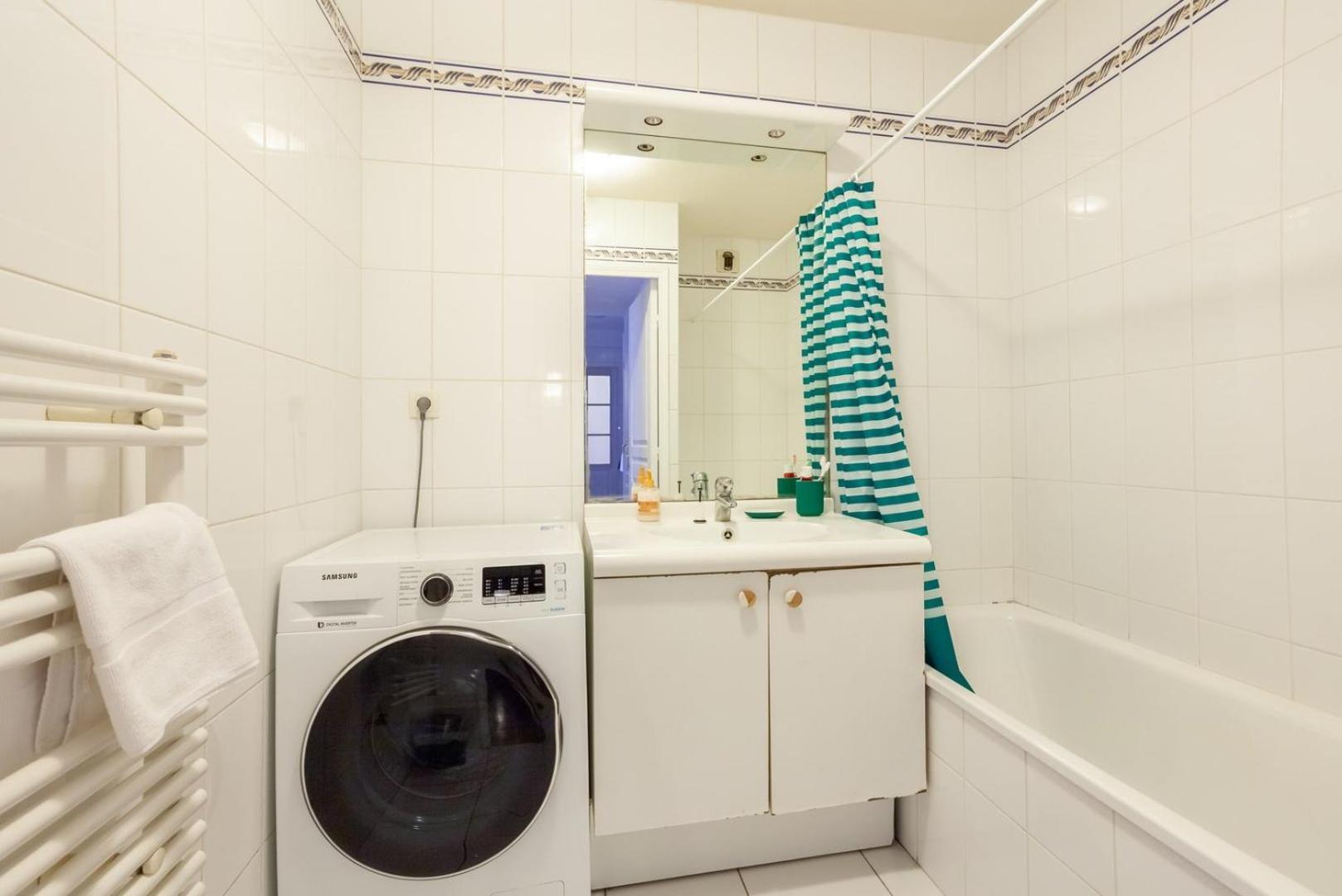 Spacious 1Br | Near City Center & Baby-Friendly! Apartment Lyon Exterior photo